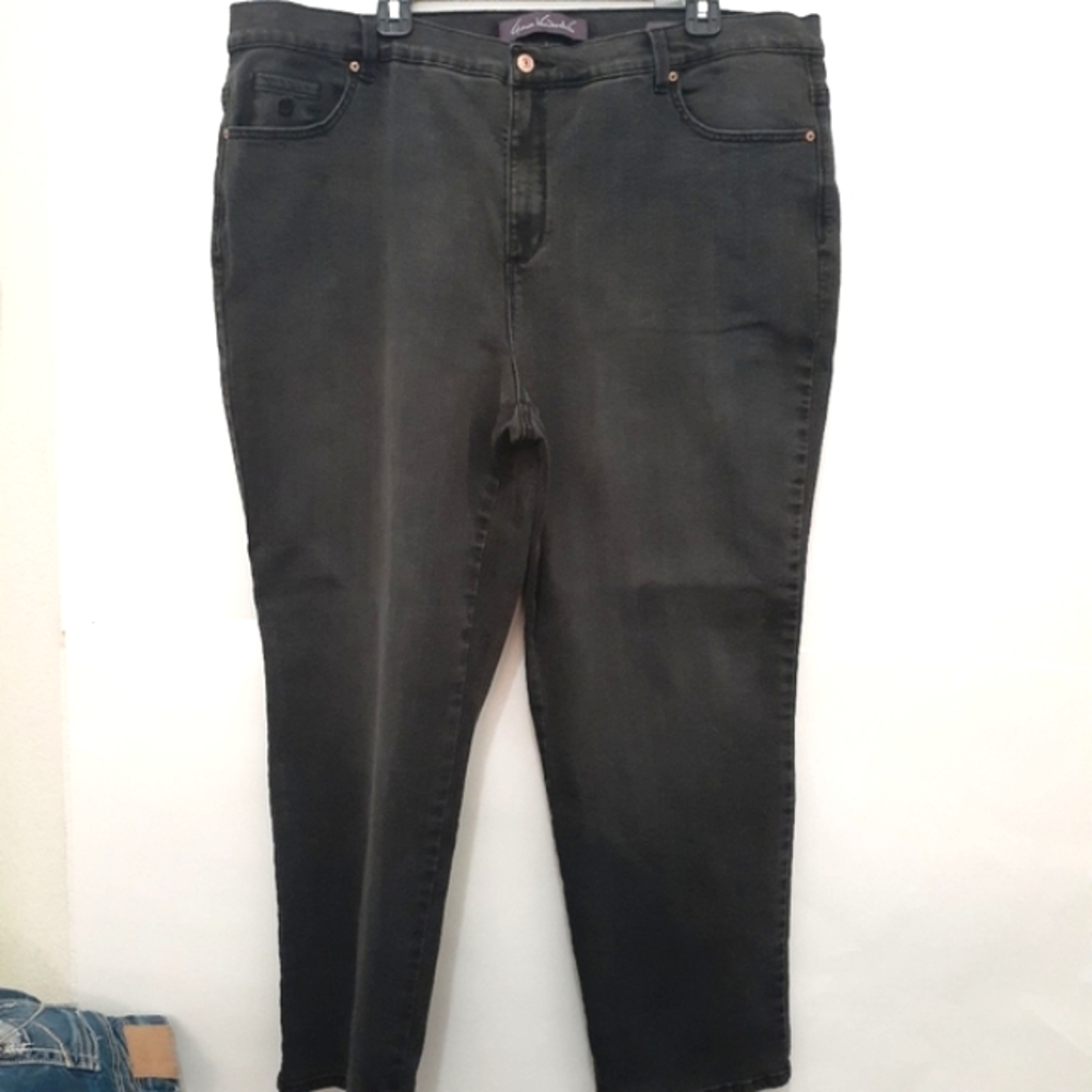 Gloria Vanderbilt Amanda Dark Gray Straight Leg  Jeans Size 20w Stretchy Waist